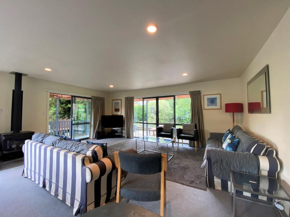 Вилла 17 Chisholm Crescent Ханмер-Спрингс Экстерьер фото